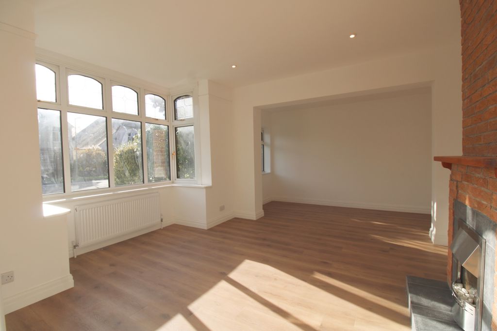 Property photo 3 of 16 Img_2348