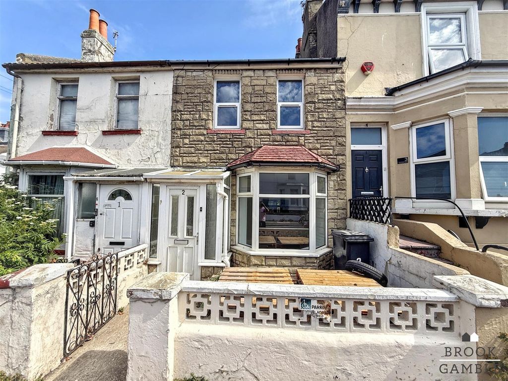 Property photo 1 of 14 01323 438506
