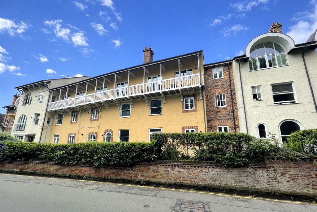 Property photo 1 of 21 (Main)