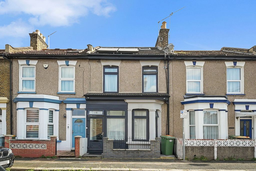 Property photo 1 of 31