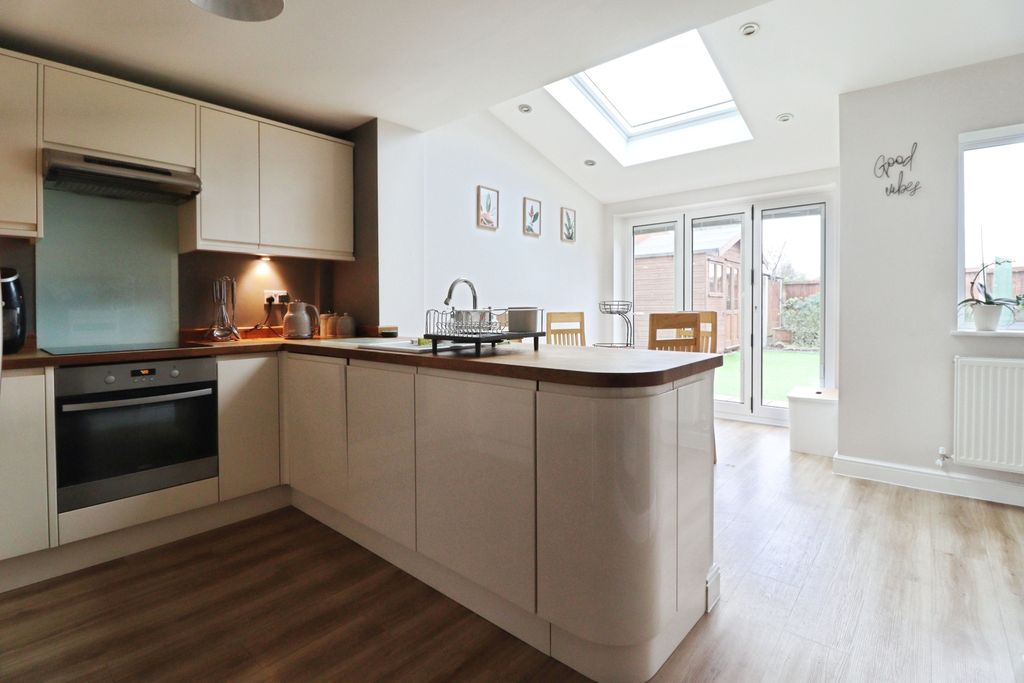 Property photo 2 of 18 Photo #2