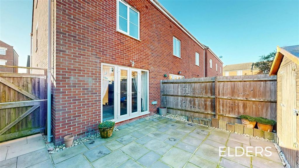 Property photo 2 of 15