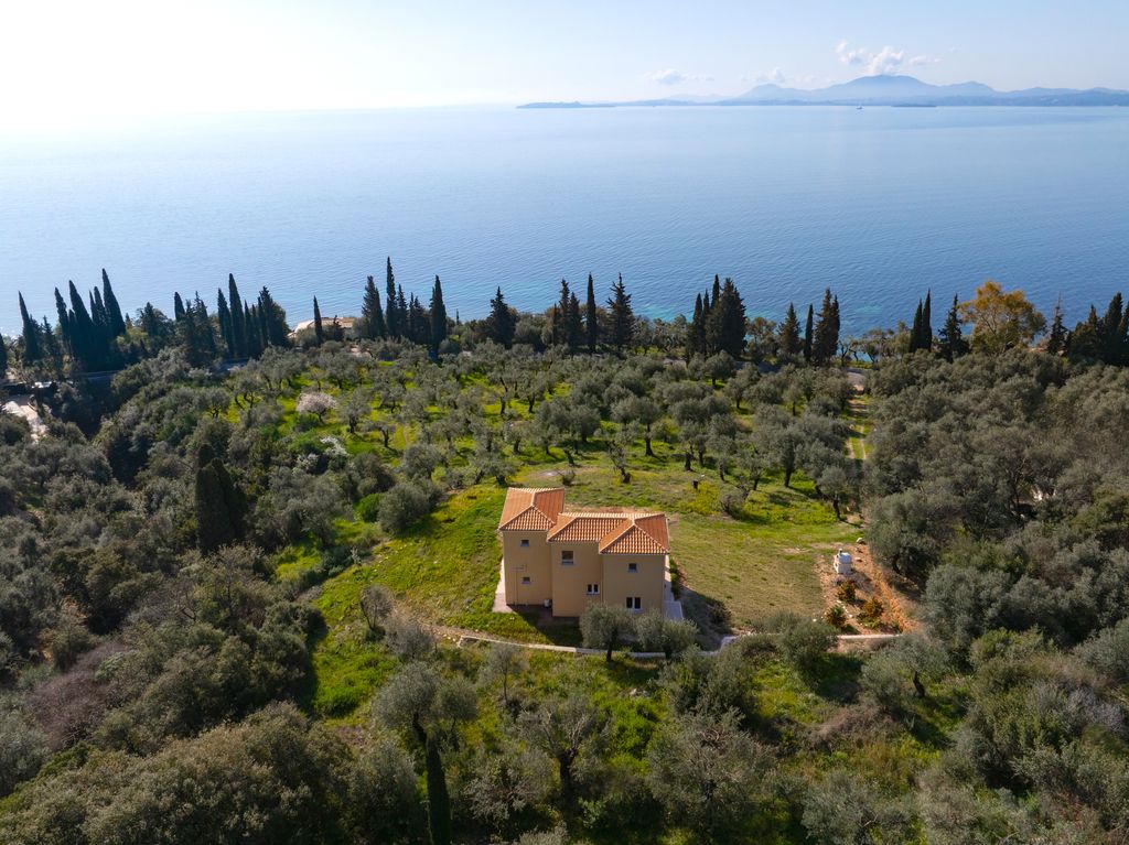 Property photo 1 of 11