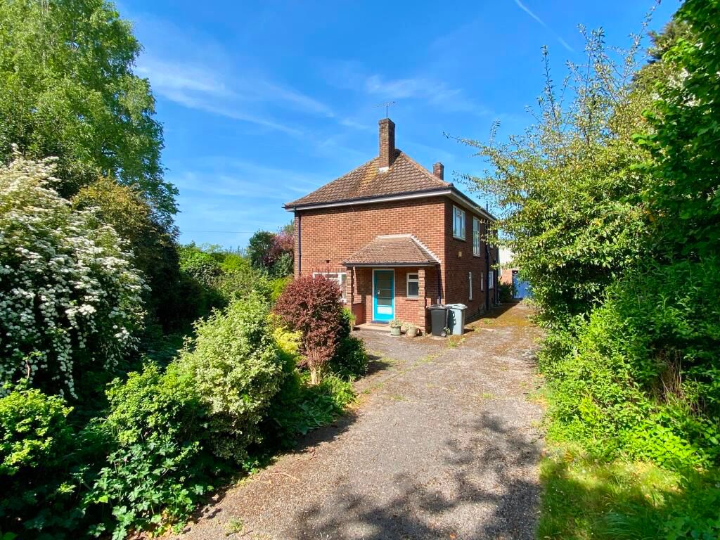 Property photo 2 of 21