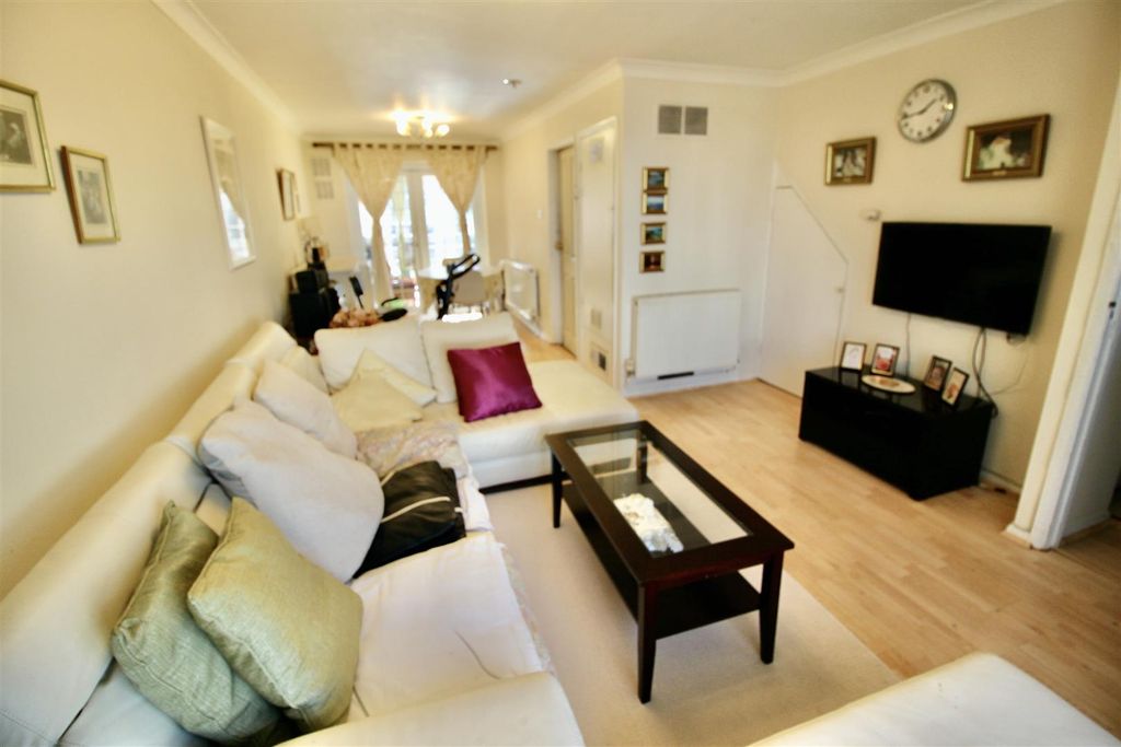 Property photo 2 of 14 Open Plan Lounge