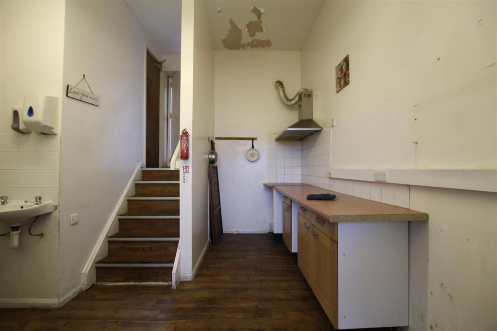 Property photo 3 of 8 Img_4755.Jpg