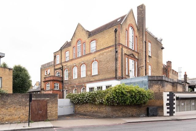 Property photo 1 of 22