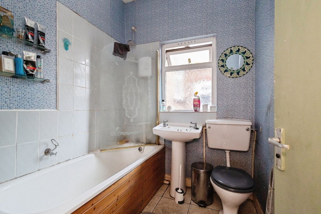 Property photo 3 of 21 Pbox-Img.Jpg