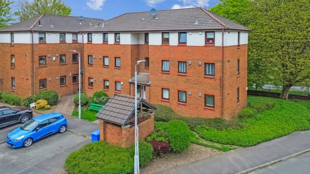 Property photo 1 of 17