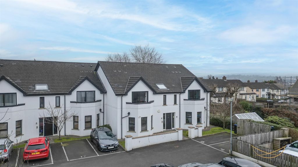 Property photo 2 of 25 Dhp-7.Jpg