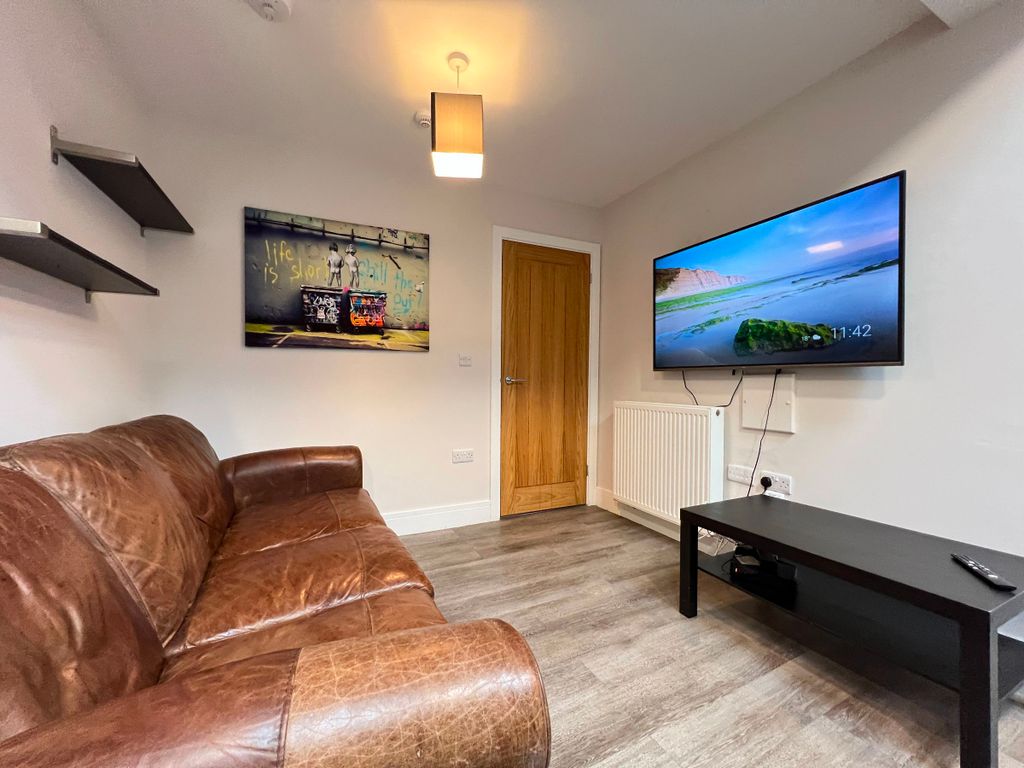 Property photo 2 of 10 1950
