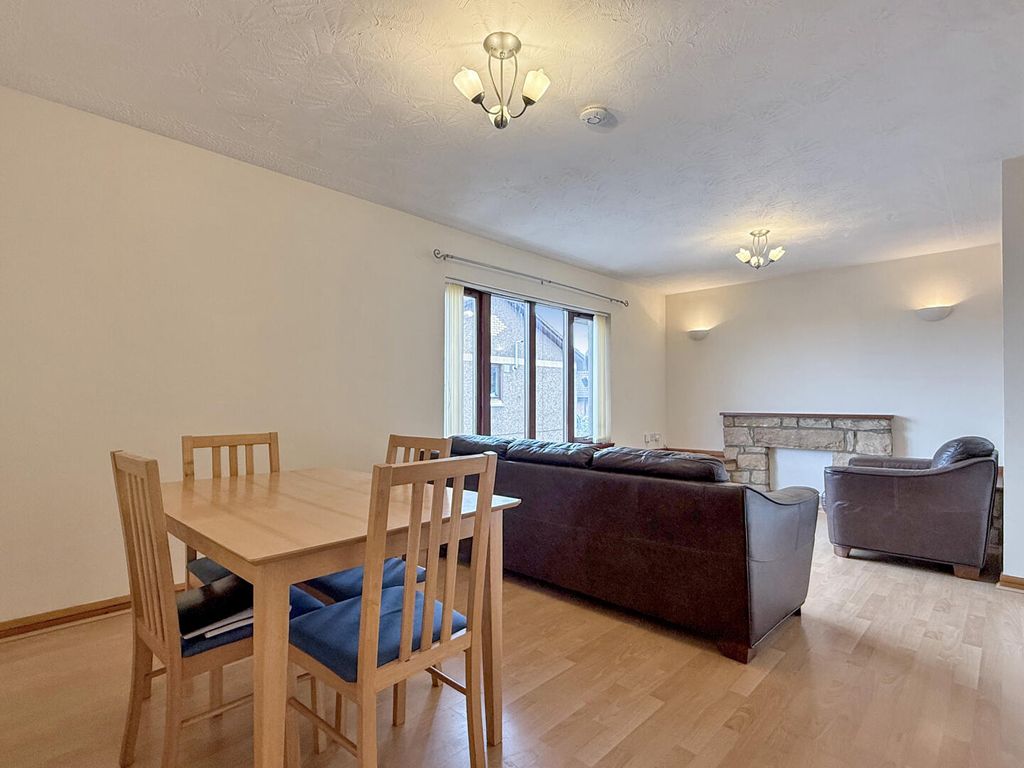 Property photo 3 of 15 Living Room