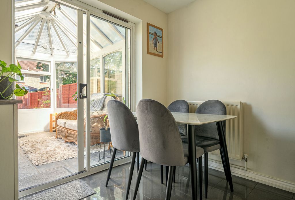 Property photo 3 of 18 Kitchen/Dining Room