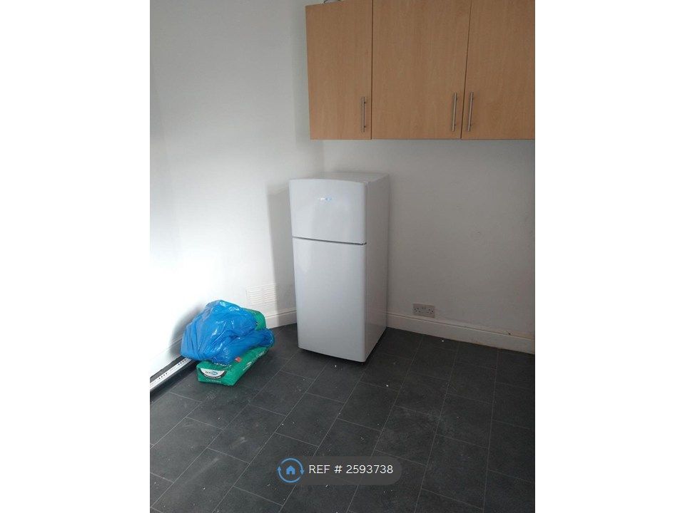 Property photo 3 of 12 New Fridge Freezer