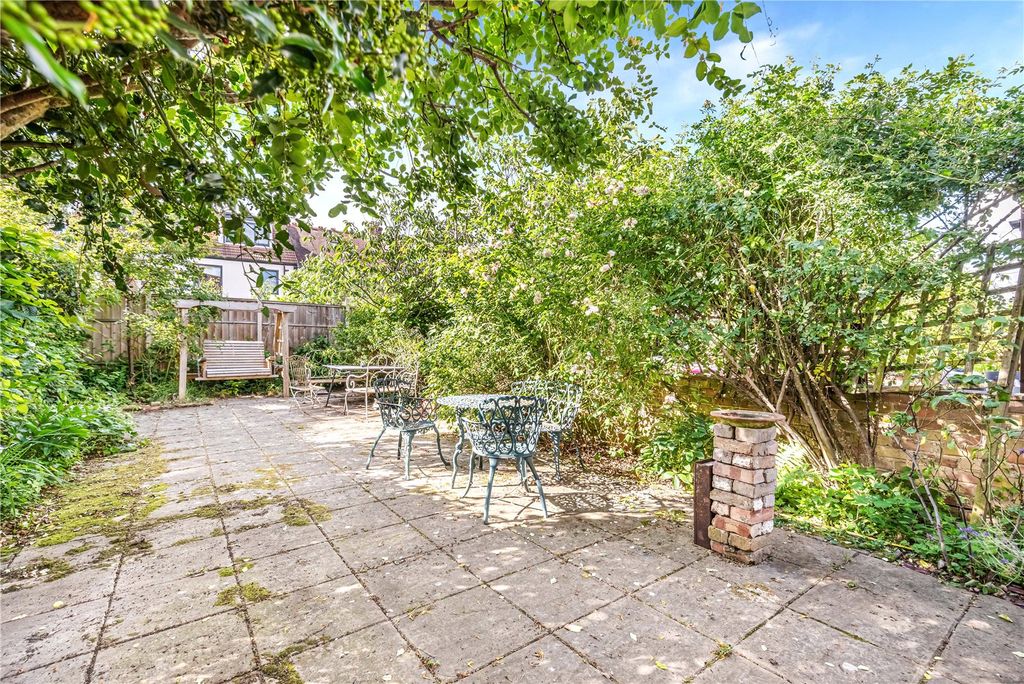 Property photo 3 of 26 Picture No. 15
