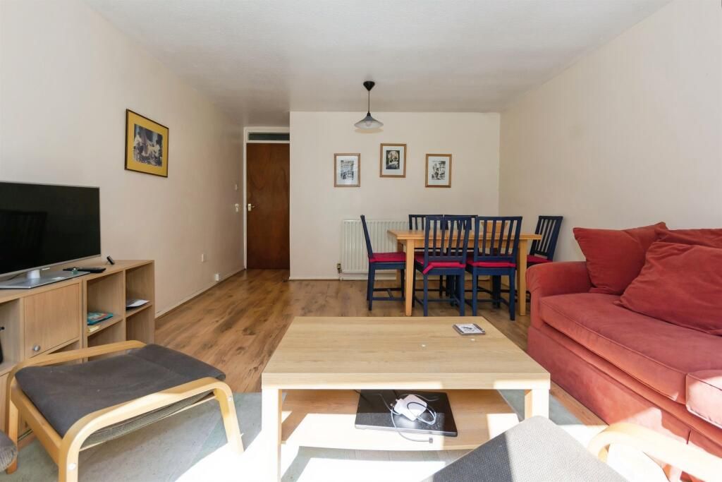 Property photo 3 of 25