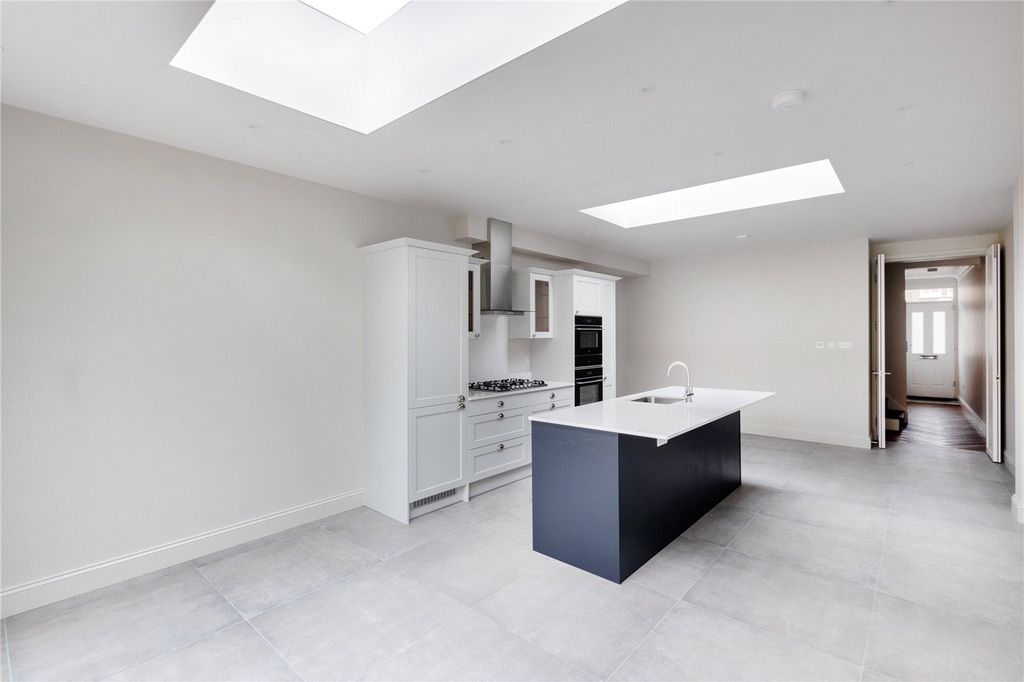 Property photo 3 of 10 Picture No. 03