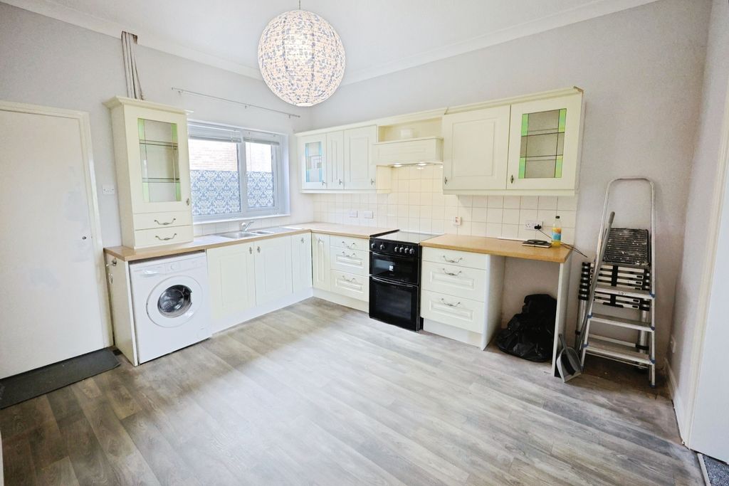 Property photo 3 of 9 Pbox-Img.Jpg