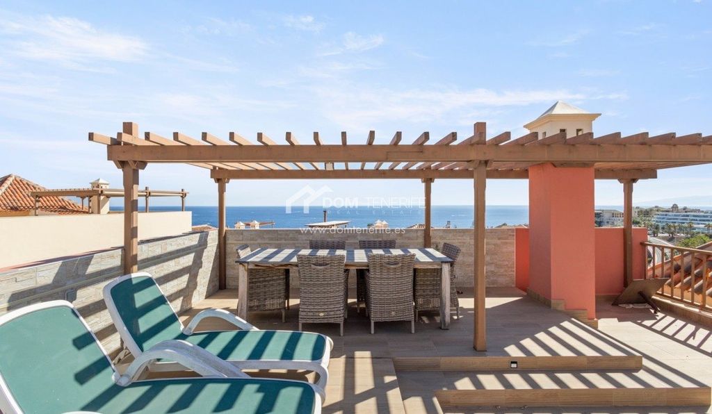 Property photo 1 of 20 Penthouse Sea View, El Duque