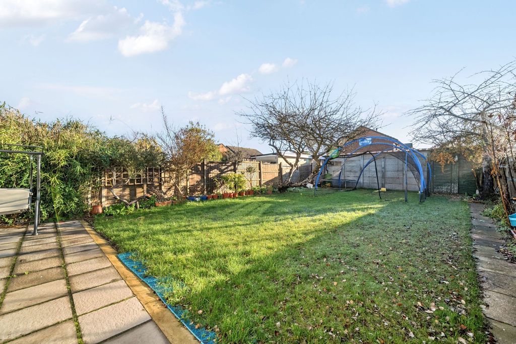 Property photo 3 of 16 Picture No. 04