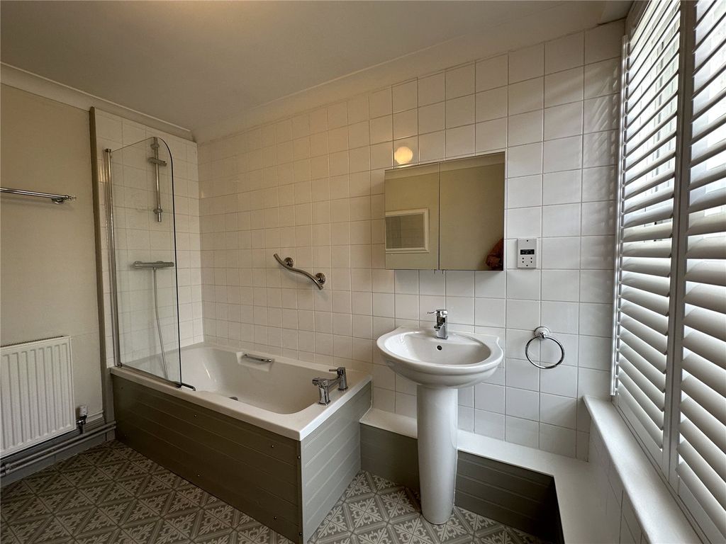 Property photo 3 of 26 Picture No. 13