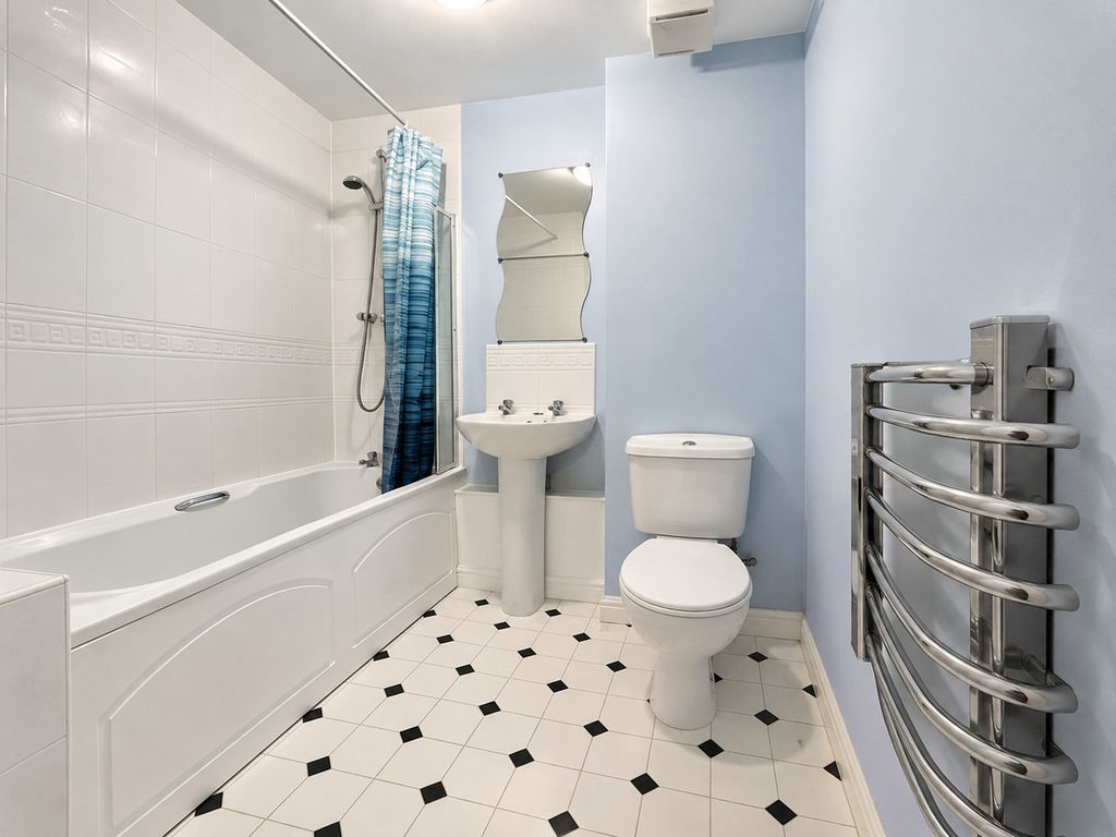 Property photo 3 of 11