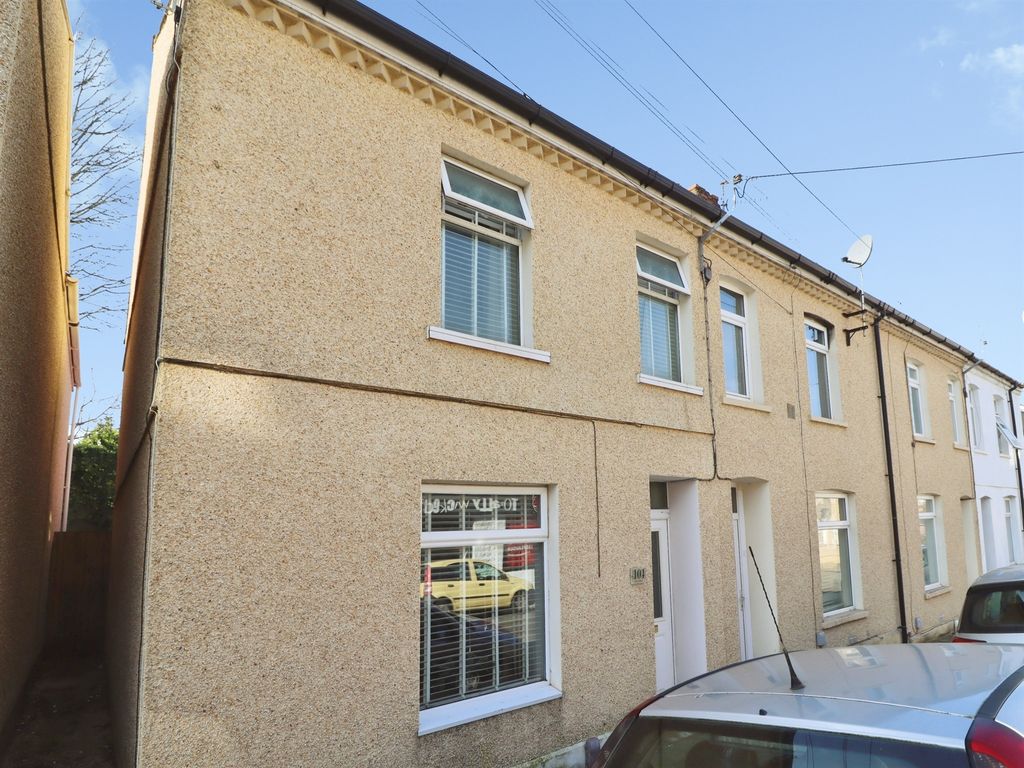 Property photo 1 of 20