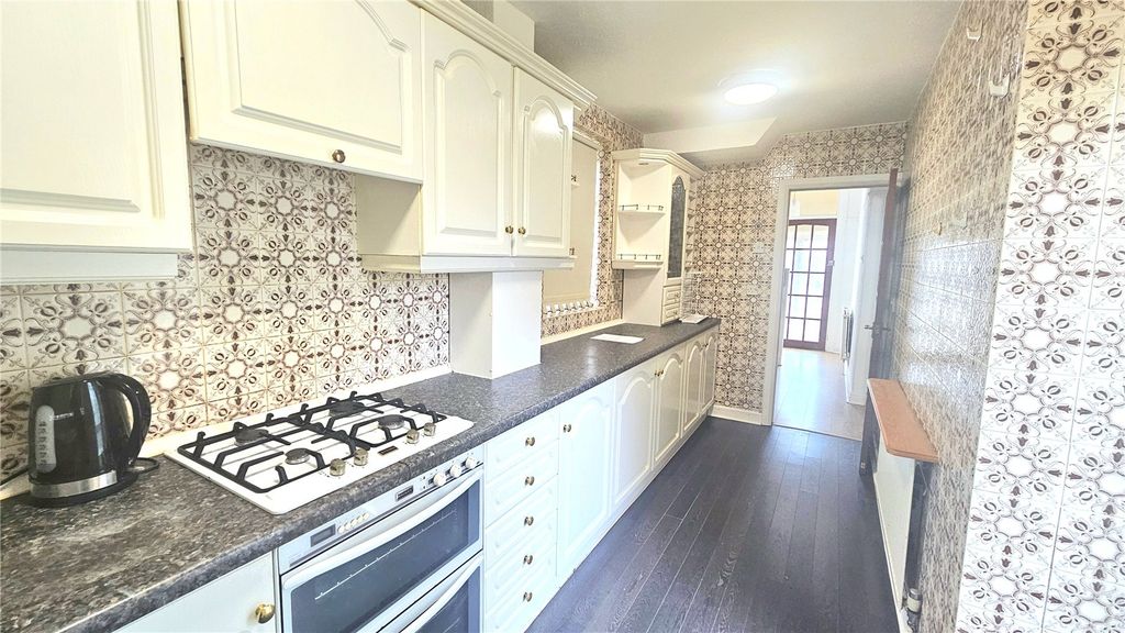 Property photo 3 of 13 Picture No. 02