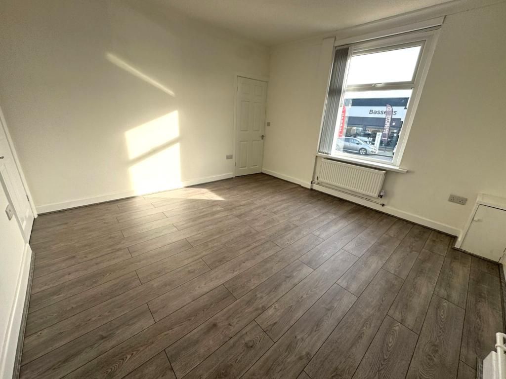 Property photo 3 of 28