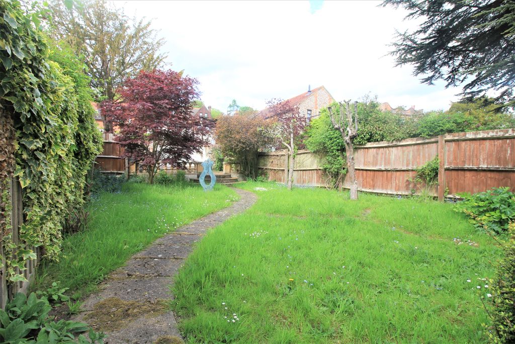 Property photo 1 of 14