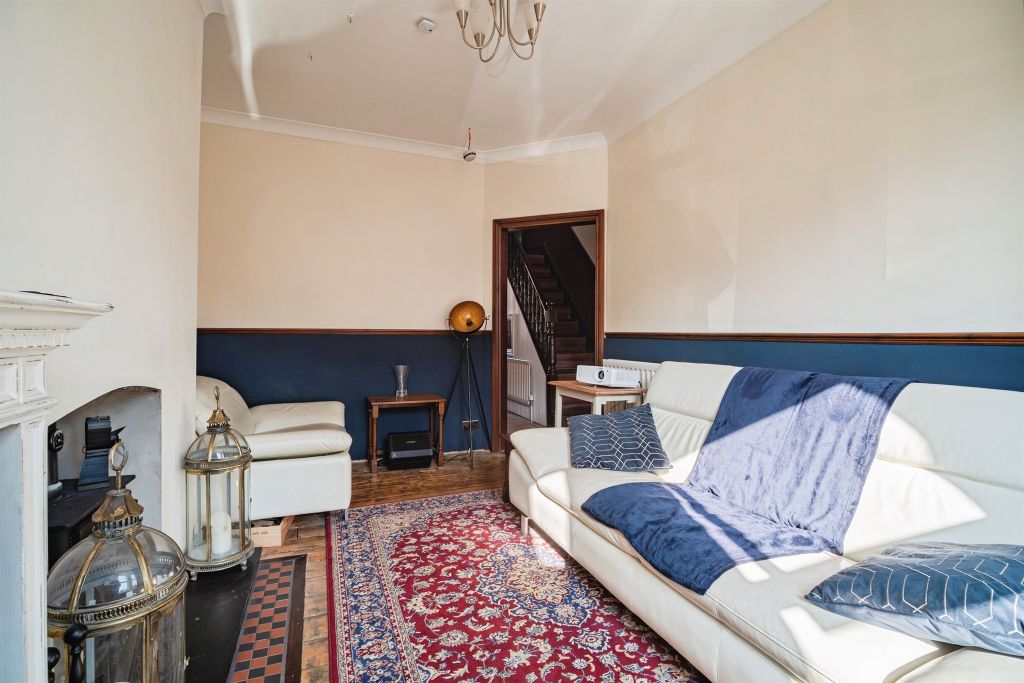 Property photo 3 of 25