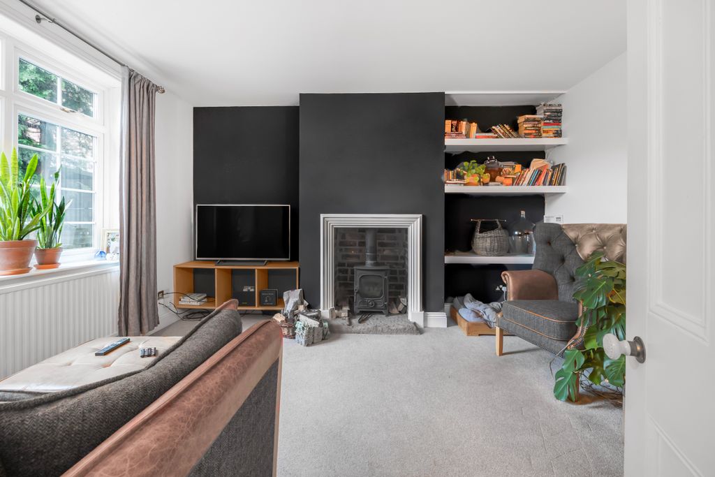 Property photo 3 of 20