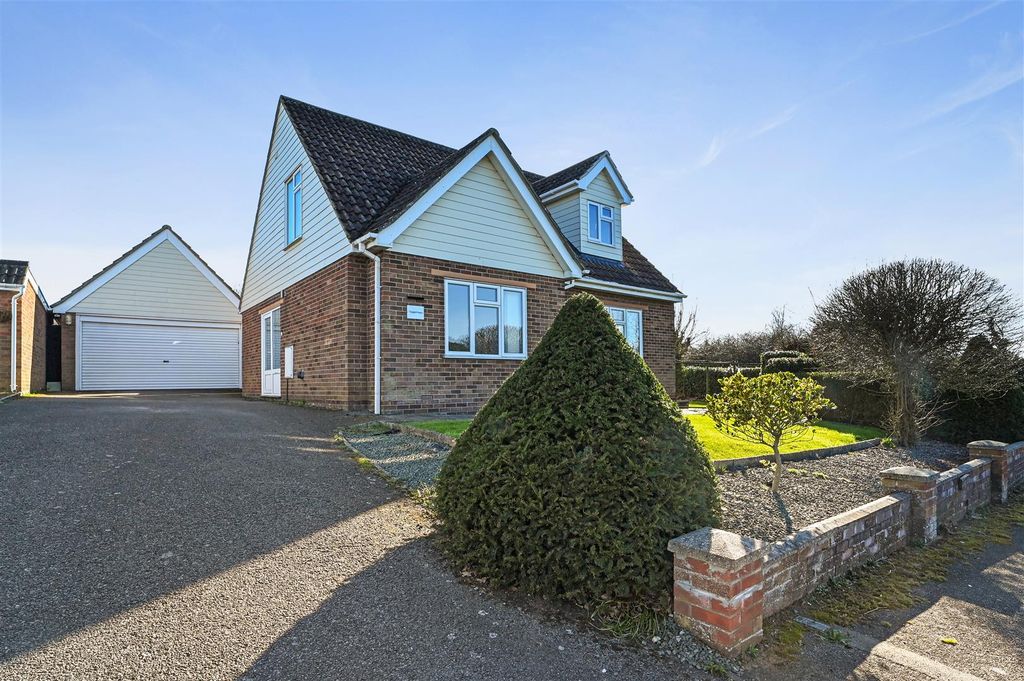 Property photo 1 of 12 Front