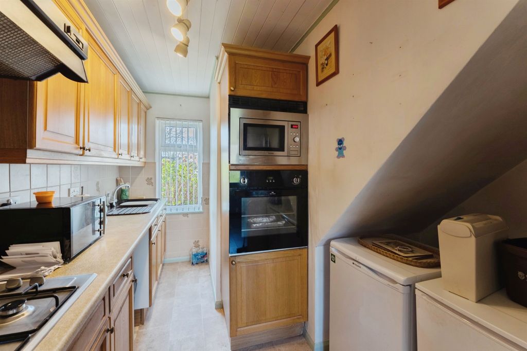 Property photo 3 of 14