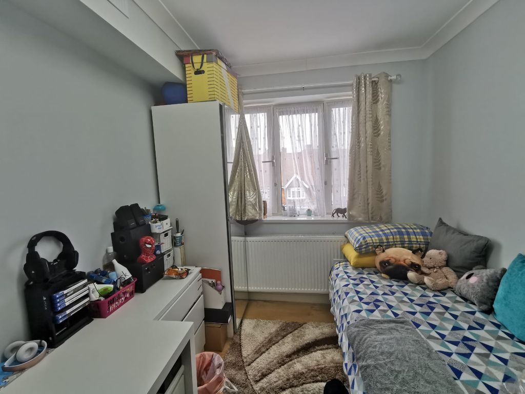 Property photo 3 of 8
