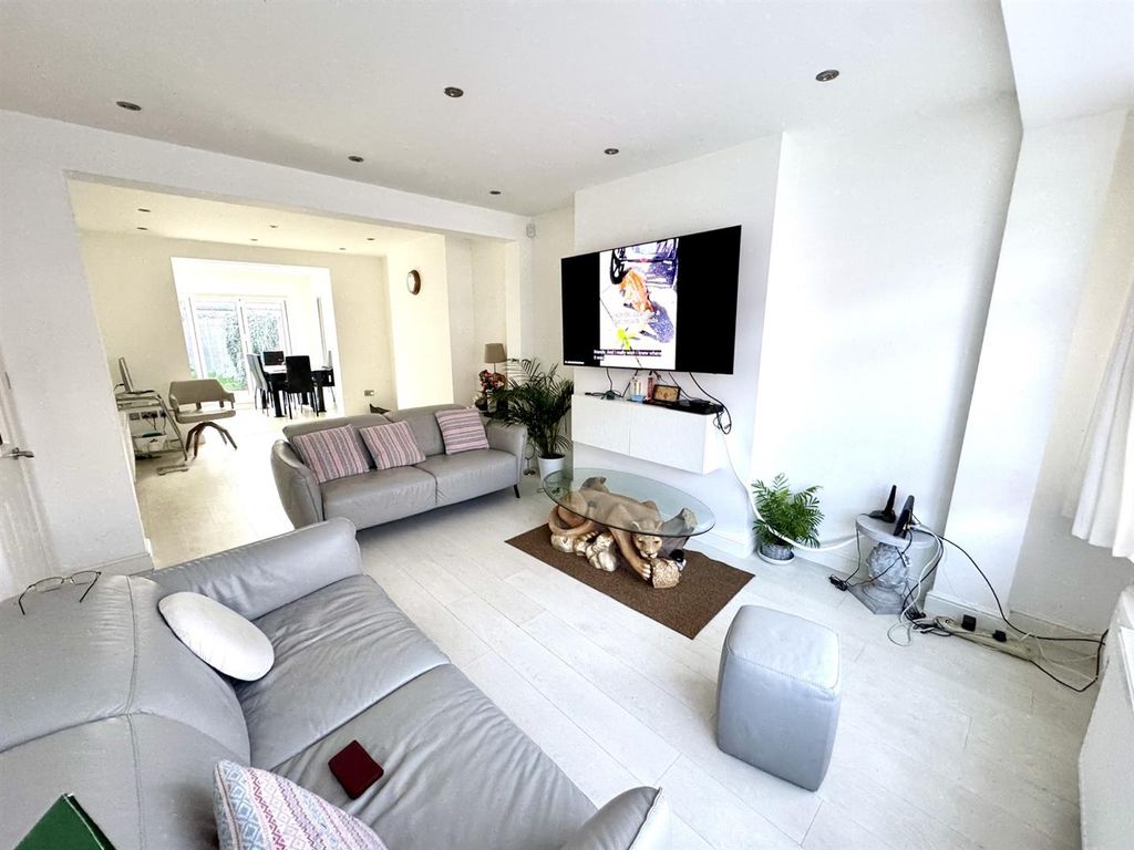 Property photo 3 of 24 Img_1077.Jpg