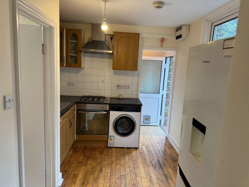 Property photo 2 of 9 Pic 2