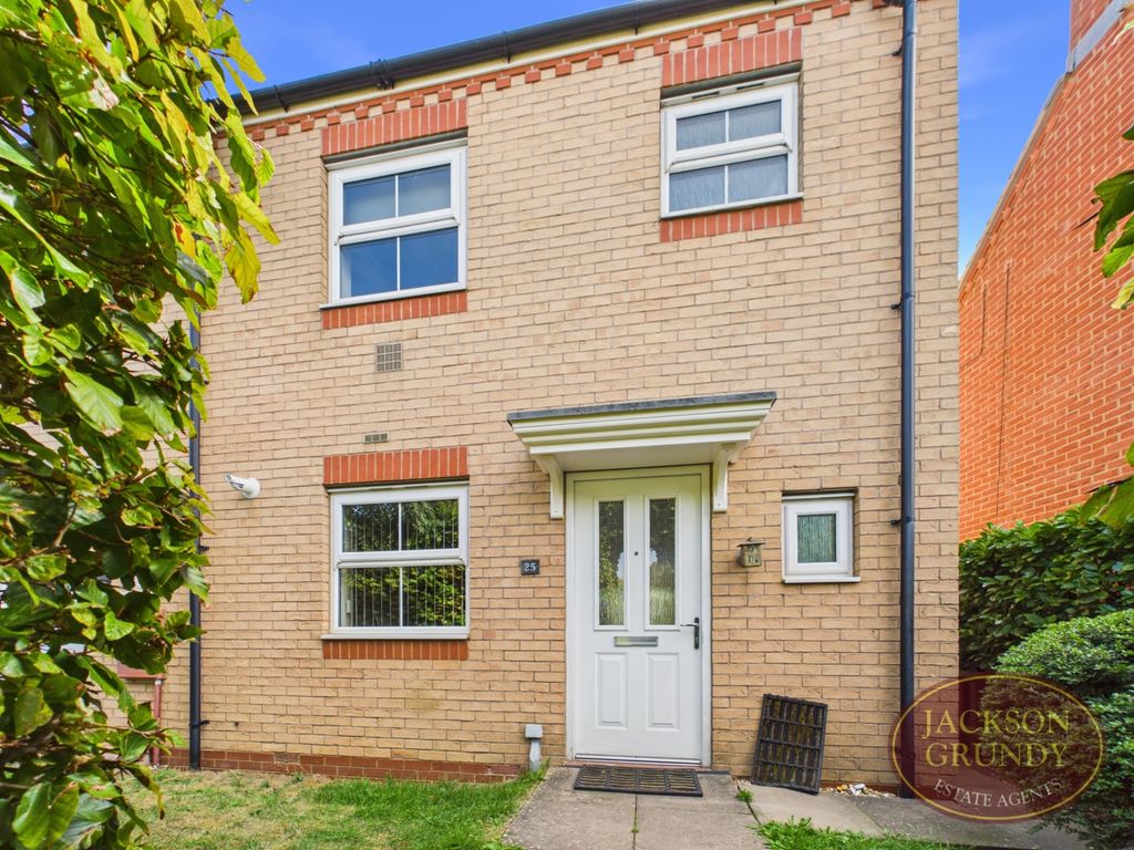 Property photo 1 of 15 Stratford Road