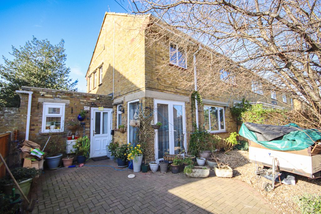 Property photo 2 of 12 The Property