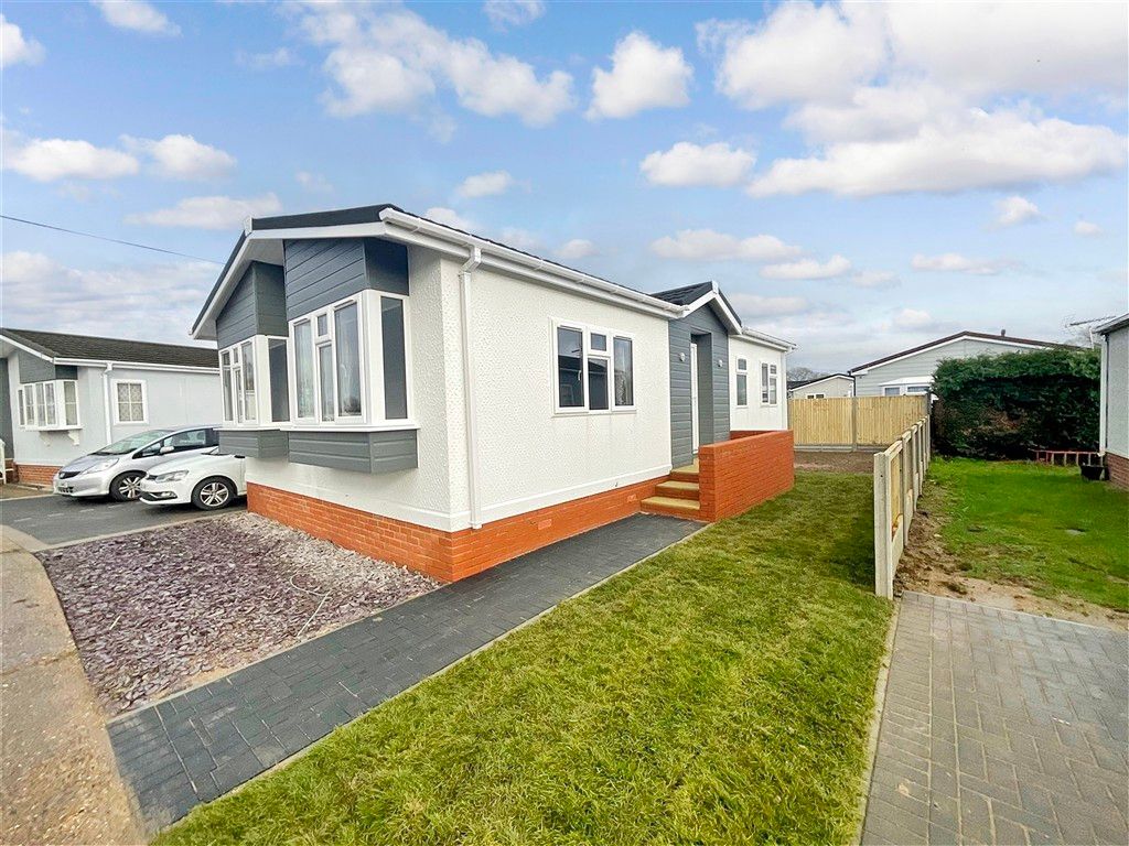 Property photo 1 of 9 Front Elevation