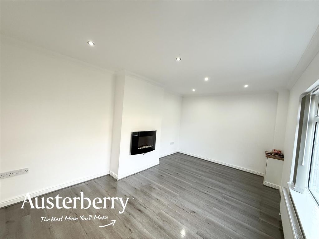 Property photo 2 of 11 Img_0055.Jpg