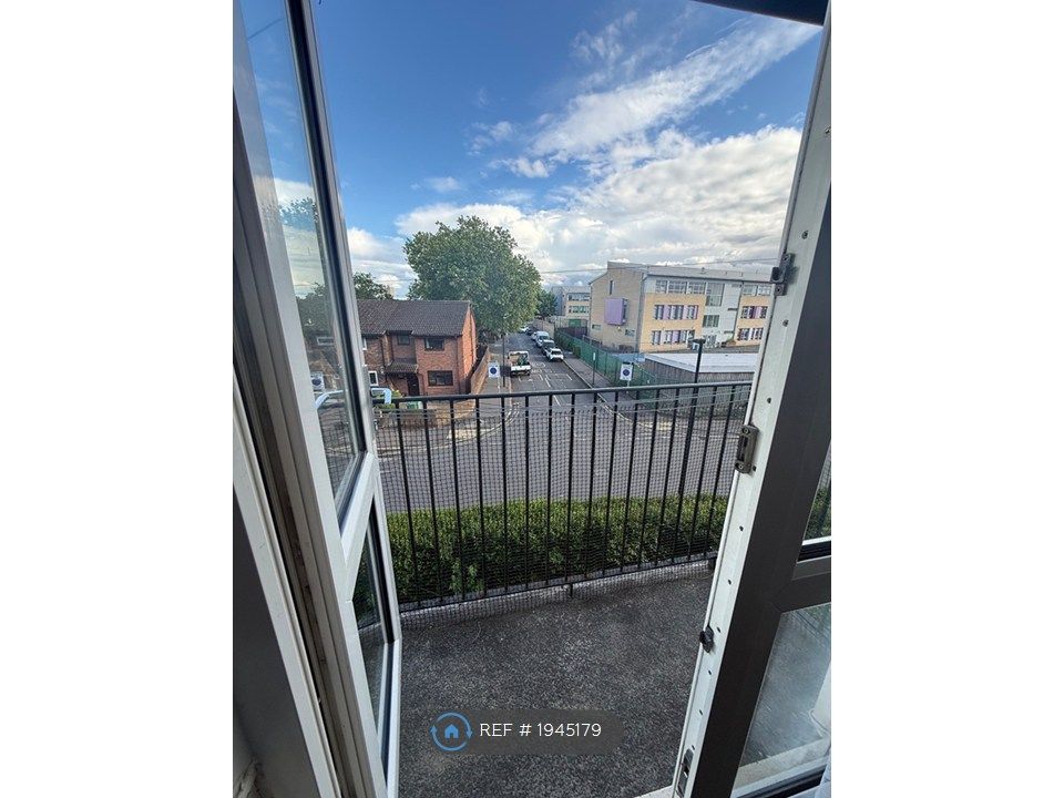 Property photo 1 of 15 Balcony