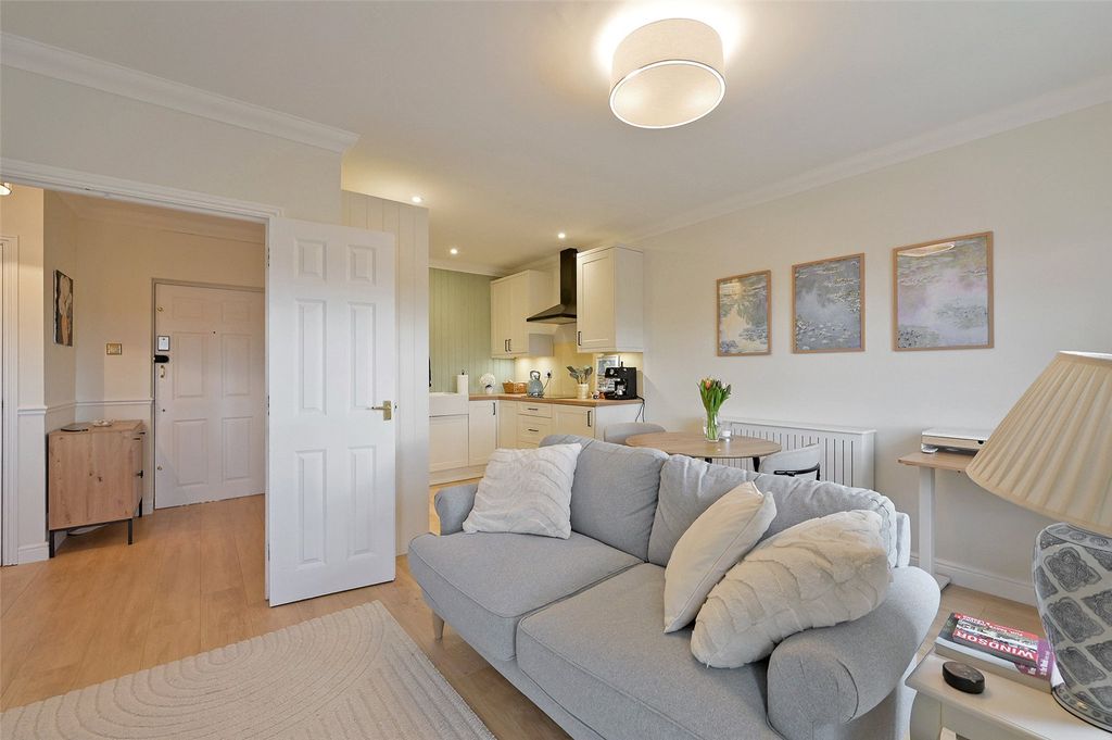Property photo 3 of 10 Reception Room