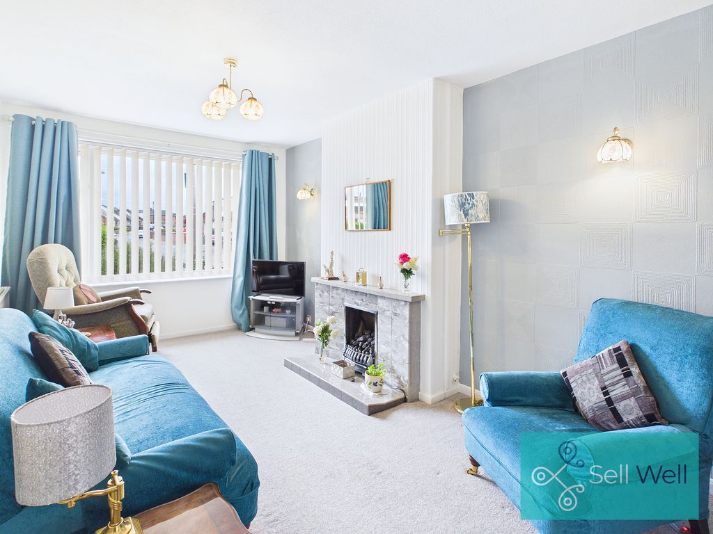 Property photo 2 of 13 Lounge