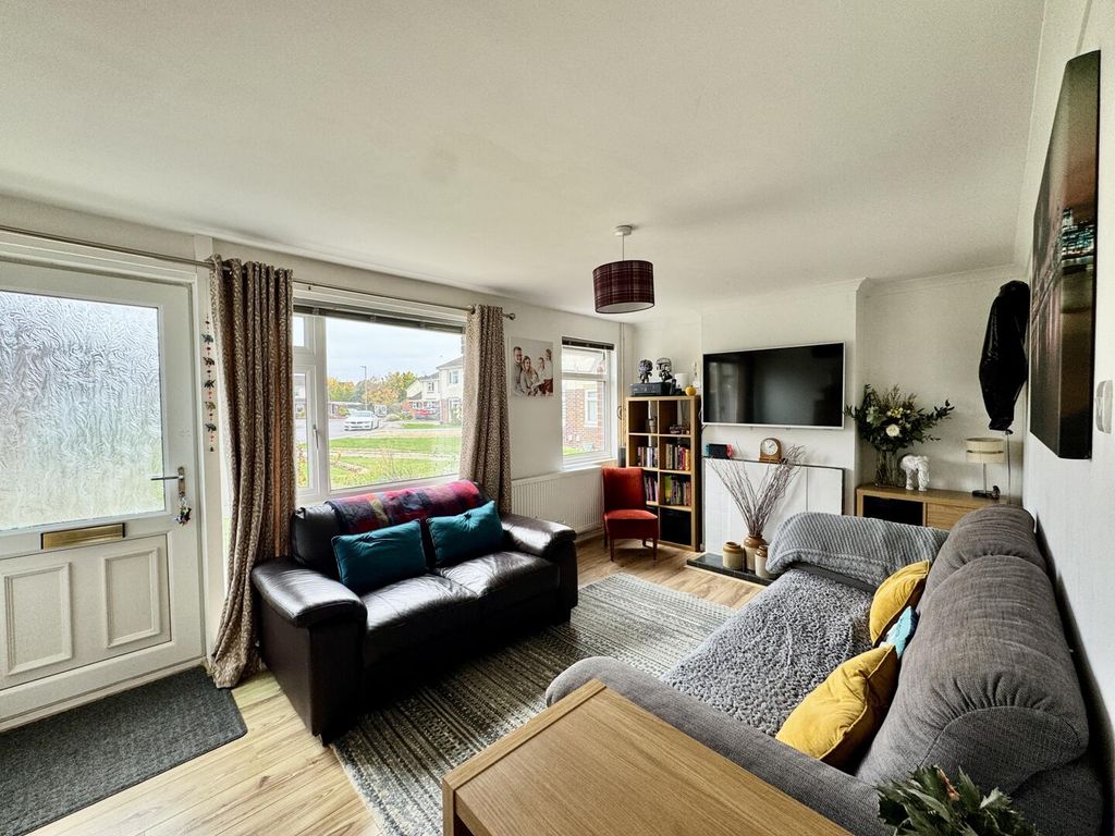 Property photo 3 of 15 Living Room