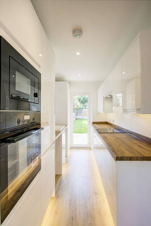 Property photo 2 of 13 Kitchen