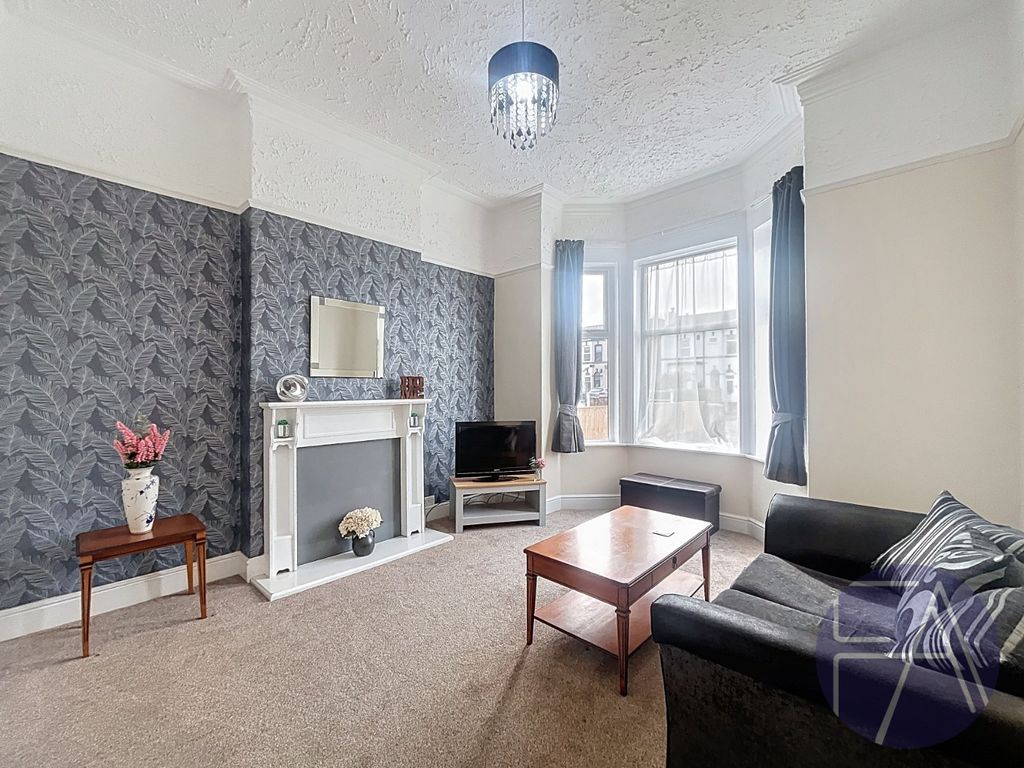 Property photo 2 of 21 4643903