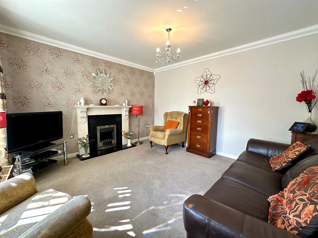 Property photo 2 of 24