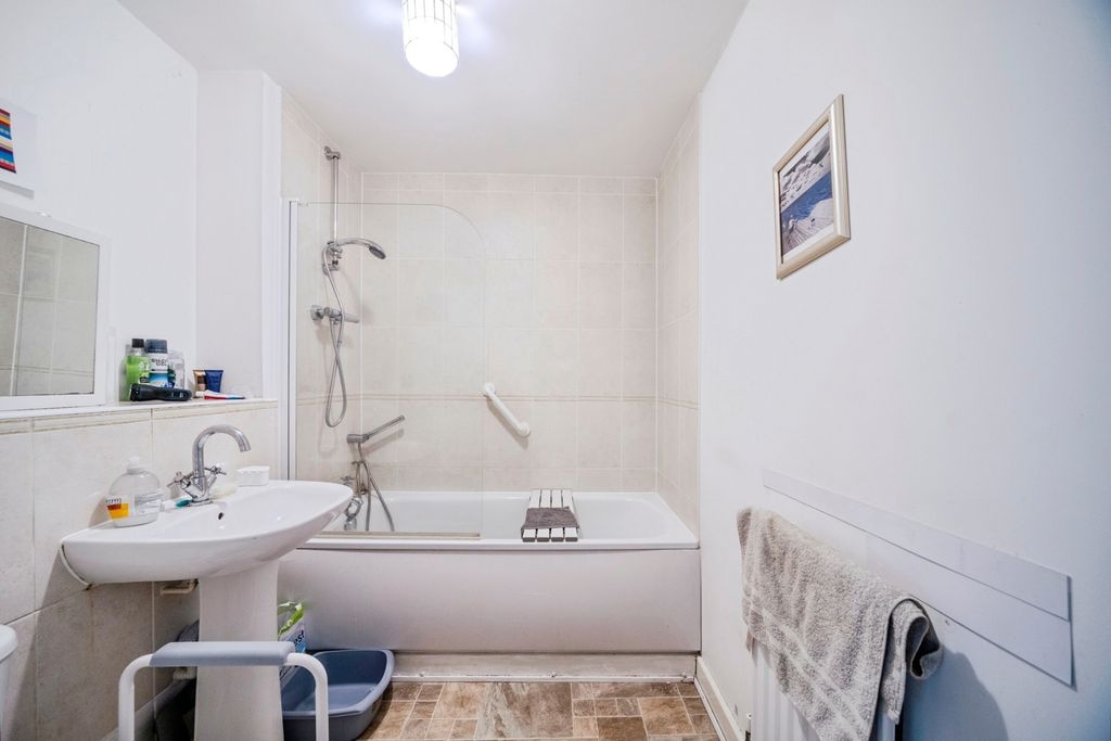 Property photo 3 of 17 Pbox-Img.Jpg