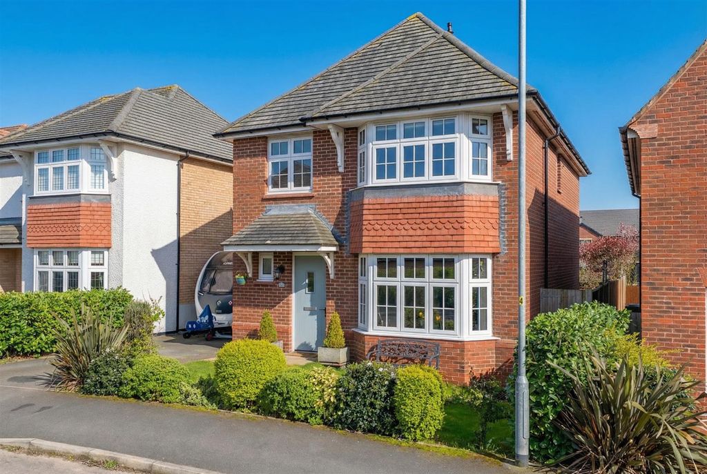 Property photo 1 of 35 Front External